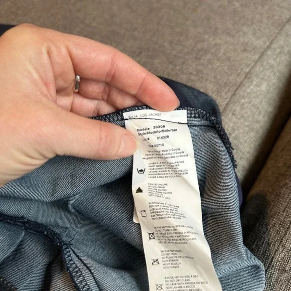 Joseph Ribkoff Womens 30308 Dark Denim Ruched Zip Front 3/4 Sleeve Jacket Size 4 - Picture 6 of 10